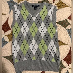 Green and grey 100% cotton argyle sweater vest. Dark academia, Rory Gilmore vibe